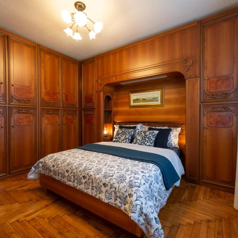 Villa Mara - Aosta - 200 mq - WiFi - Jacuzzi - Parcheggio - Giardino - Appartamento con 3 Camere da Letto - 33