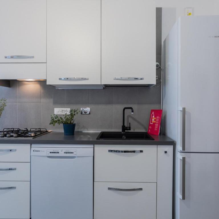 Sulla via del treno by Wonderful Italy - Two-Bedroom Apartment - 10