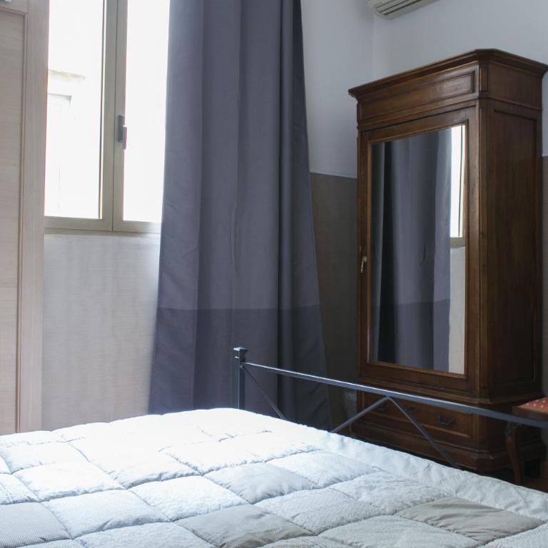 Loggia Fiorentina - Camera Matrimoniale con Bagno Privato - 7