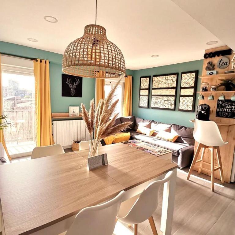 La balconada de la Aljafería con parking privado - Two-Bedroom Apartment - 3