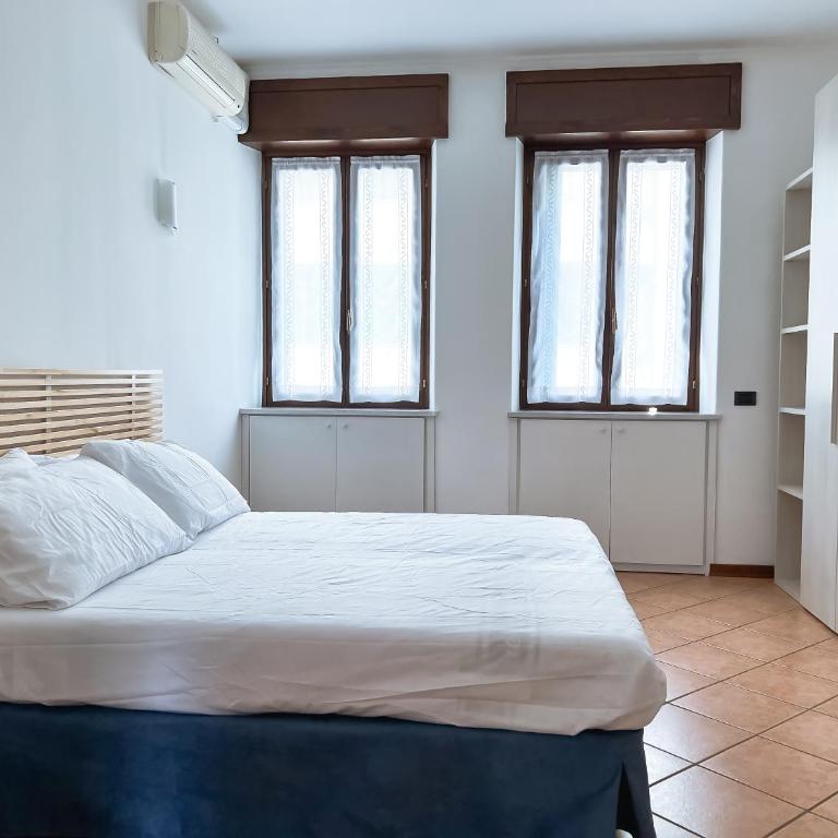 Hostmate - Milano - Brocchi- Città Studi - Appartamento con 2 Camere da Letto - 2