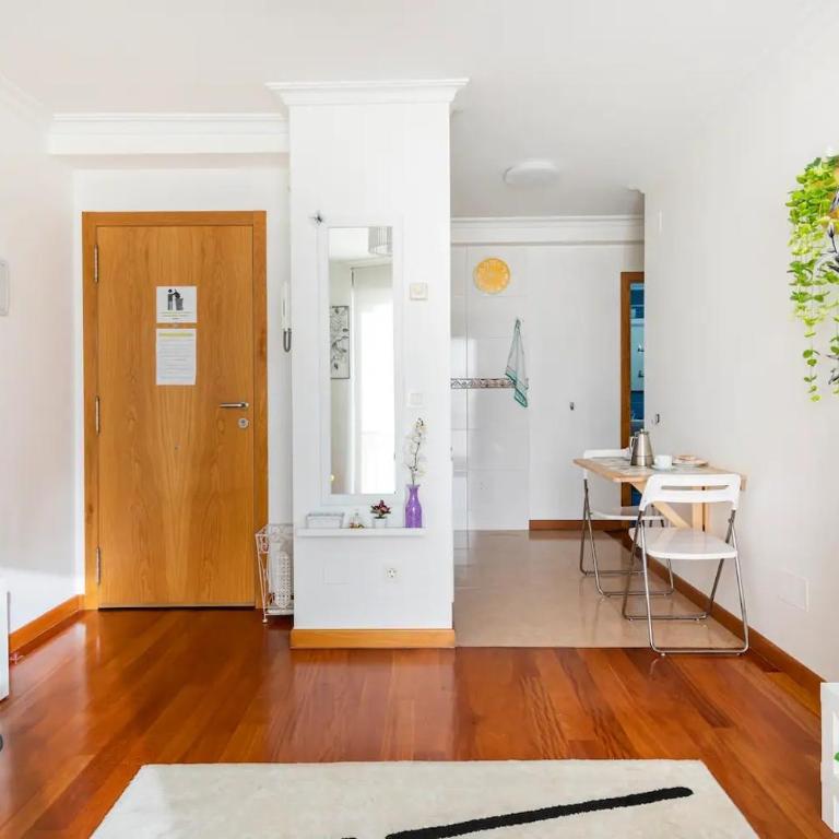 APT SOLEADO y SILENCIOSO - GARAJE- A 17 min andando del centro de Pontevedra - One-Bedroom Apartment - 4