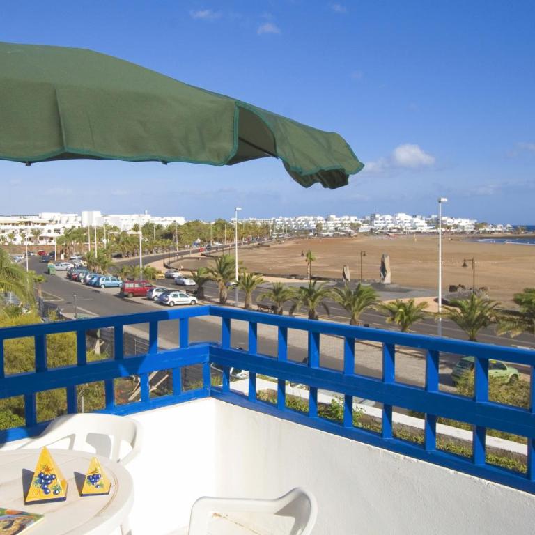 Apartamentos Club Pocillos - Two-Bedroom Apartment with Sea View (5 Adults) - 1
