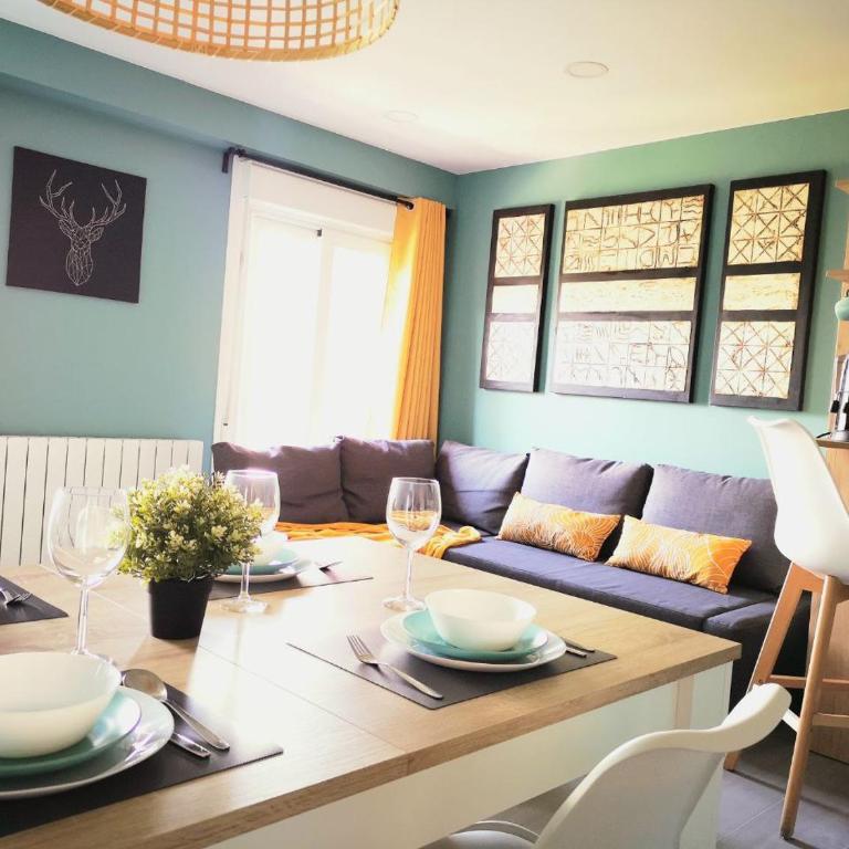 La balconada de la Aljafería con parking privado - Two-Bedroom Apartment - 8
