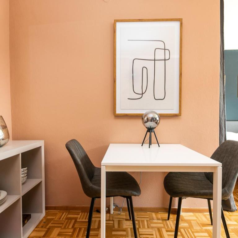 Schickes Boutique-Apartment, zentral in Messe-& Bahnhofsnähe, sehr ruhig & gratis Parkplatz - HappyStay - Apartment mit 1 Schlafzimmer - 6