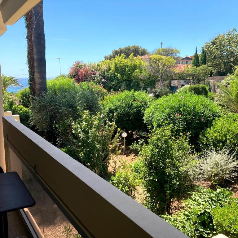 Bandol AZUR - 2 chambres, balcon, bord de mer, wifi, climatisé et parking privé - Appartement 2 Chambres - 24