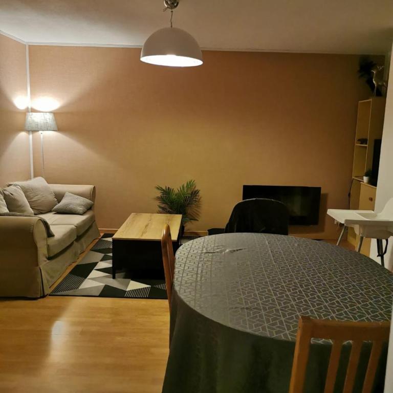 Beau T3 place parking, vue dégagée proche centre - Appartamento con 2 Camere da Letto - 9