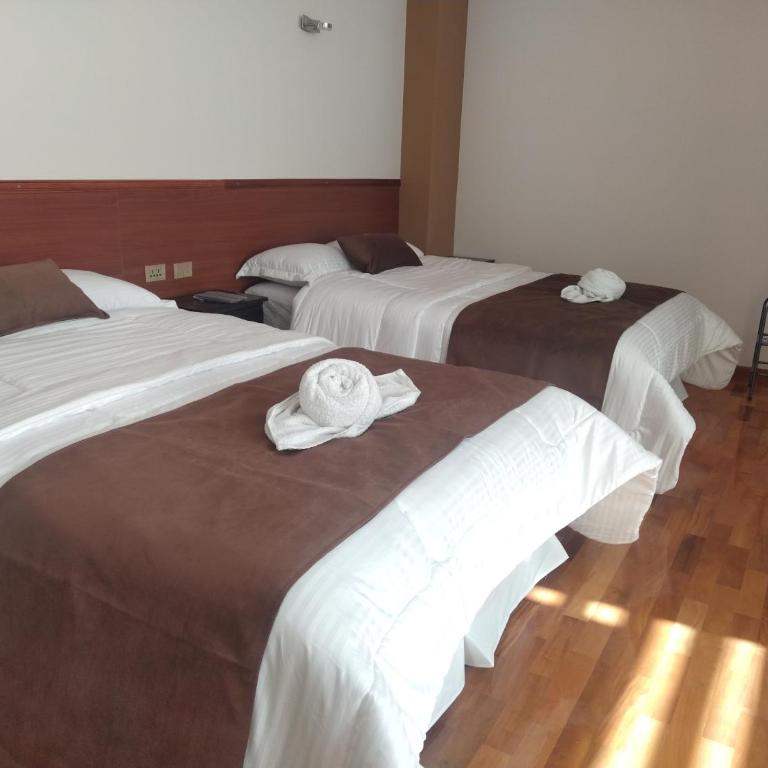 Hostal Alvasar - Habitación Doble Familiar - 4