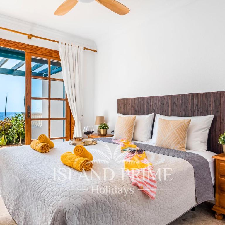 Oceanfront Holiday with Stunning Views LBR650 - Apartamento de 1 dormitorio - 2