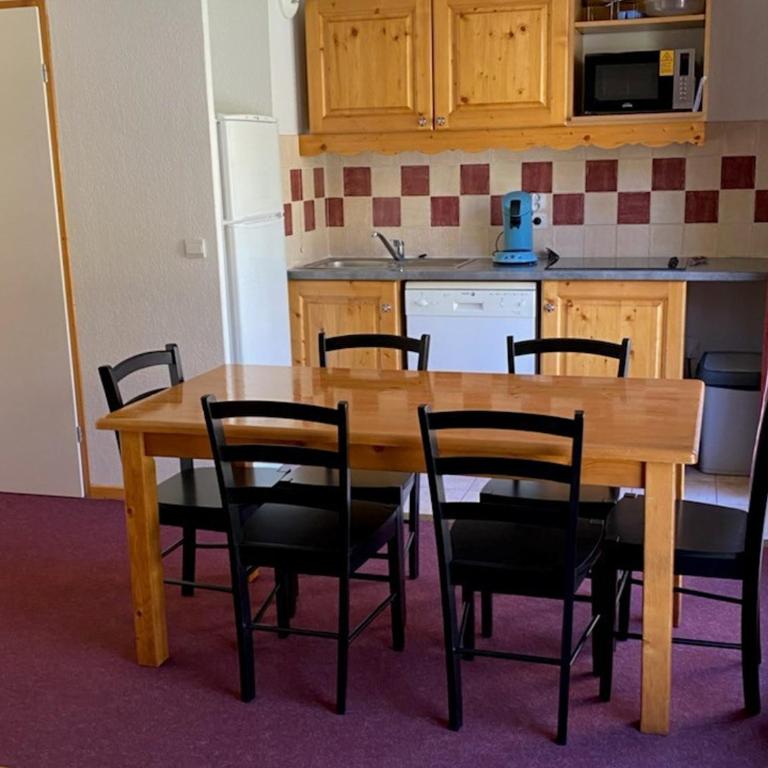 3 pièces pour 6 pers avec balcon, parking, et wifi à Orcières-Merlette - FR-1-636-216 - Appartement - 2