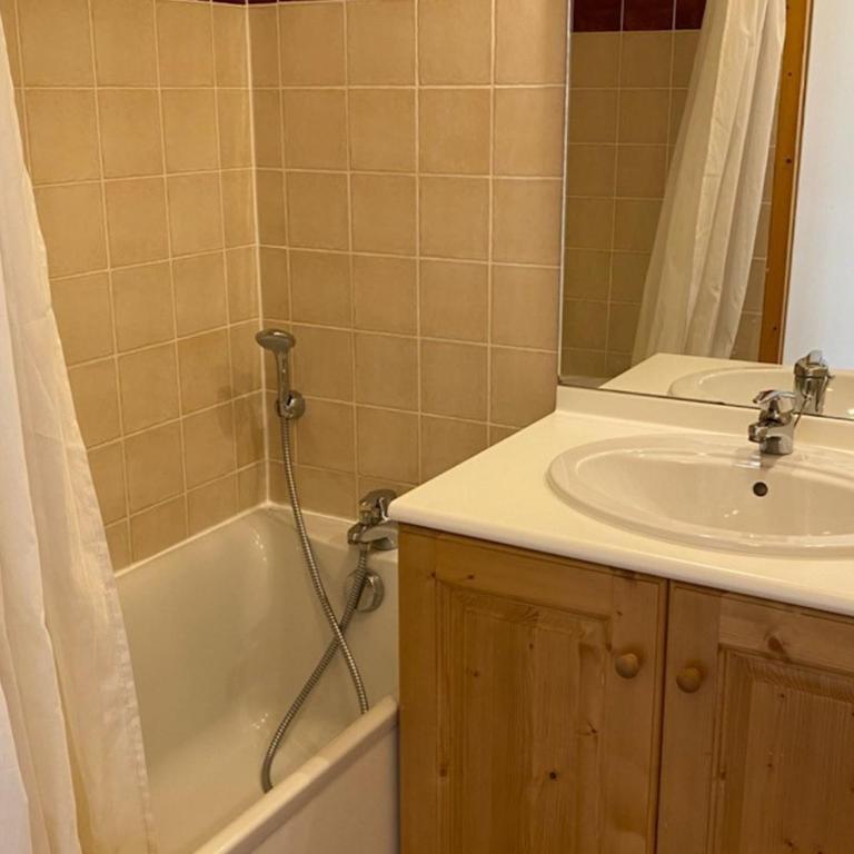 3 pièces pour 6 pers avec balcon, parking, et wifi à Orcières-Merlette - FR-1-636-216 - Appartement - 8