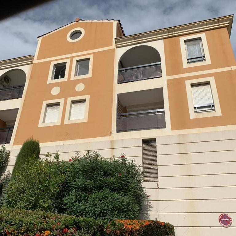 Monaco Stunning Sea Views, Larvotto beach, Terrace, 2 bedrooms, 2 bathrooms, up to 6 person, lift, 1st floor - Appartement 2 Chambres - 90