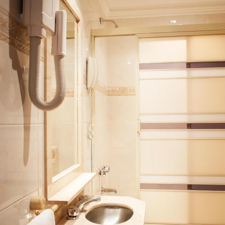 Gran Hotel Ailen - Habitación Triple Superior - 1