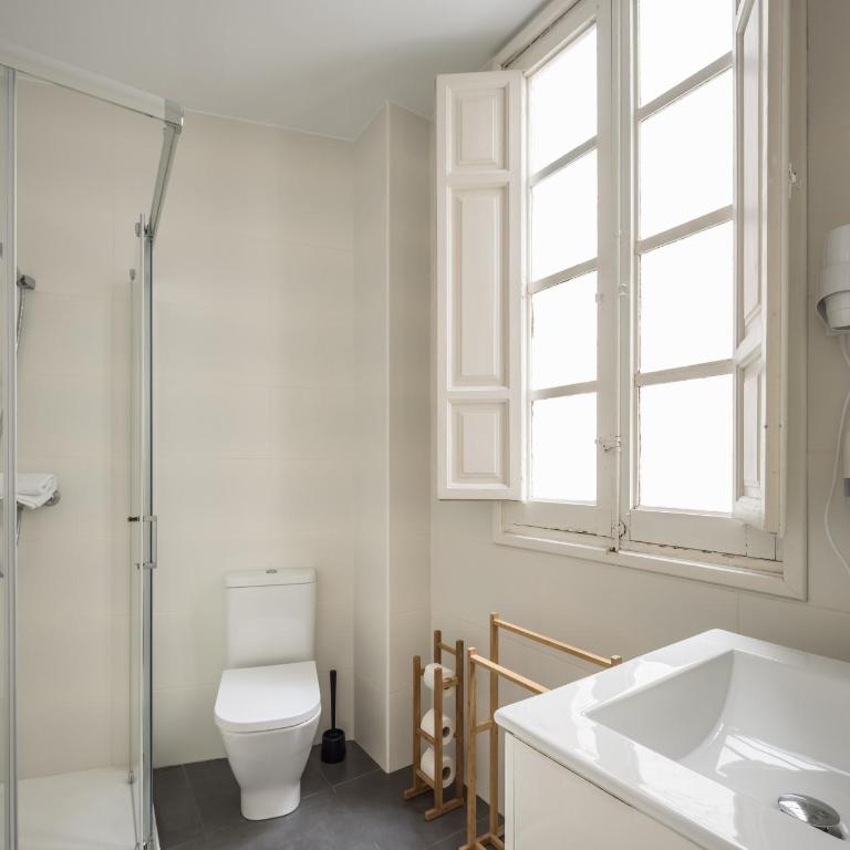 Macflats Ayuntamiento - Exterior One-Bedroom Apartment - 12