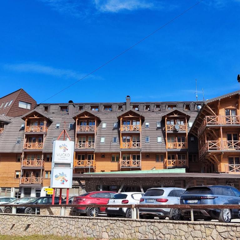 Luxury Hotel Apartment - Jahorina - Two-Bedroom Apartment - 41