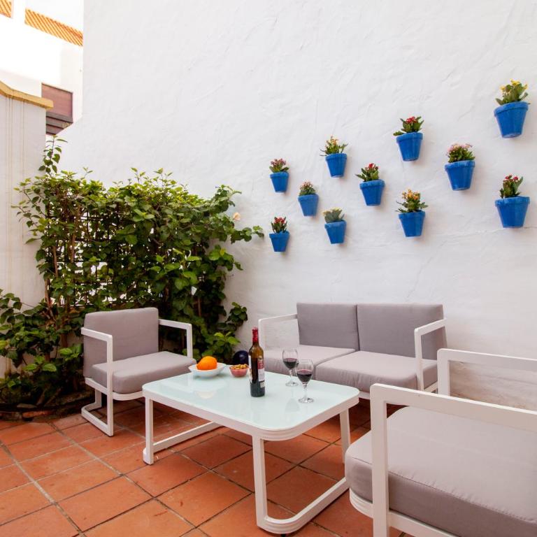 Stylish 2-Bed Duplex Townhouse, Full Kitchen, Access to Three Pools, Minutes from Puerto Banus, by "La Buena Vida Holiday Homes" - Apartamento de 2 dormitorios - 5