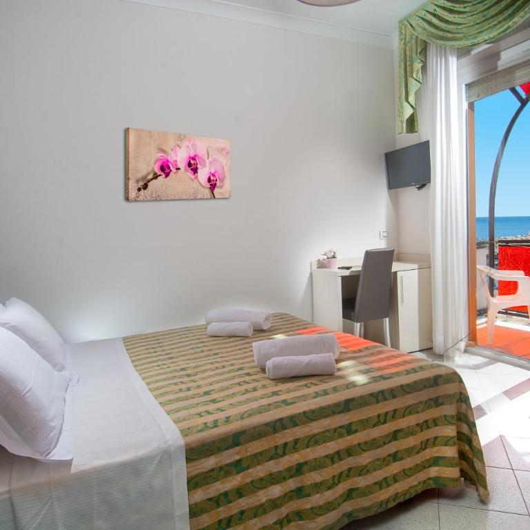 Hotel Ariane - BEACHFRONT, XXL Breakfast & Sea View - Camera Matrimoniale/Doppia con Letti Singoli con Vista Mare Laterale - 7