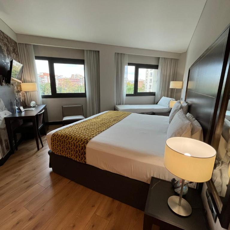 Eurostars Monumental - Double or Twin Room with Extra Bed - 2