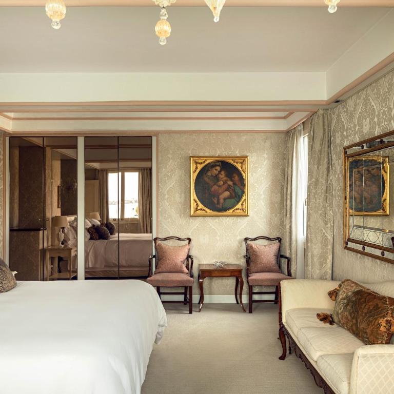 Hotel Cipriani, A Belmond Hotel, Venice - Suite with Balcony and Lagoon View (San Giorgio) - 3