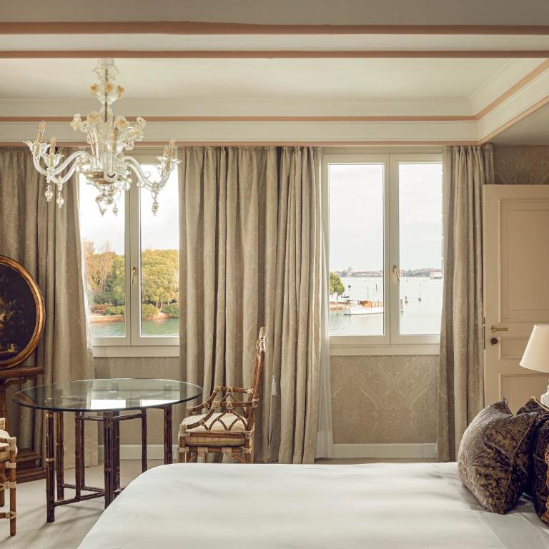 Hotel Cipriani, A Belmond Hotel, Venice - Suite with Balcony and Lagoon View (San Giorgio) - 7