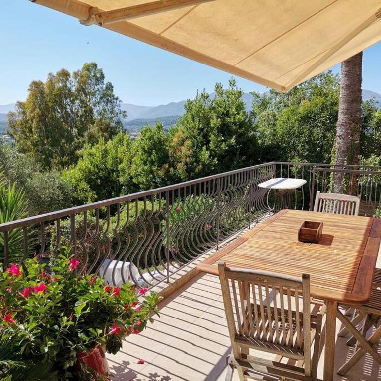 Maison 4 chambres avec vue panoramique - Villa - 1