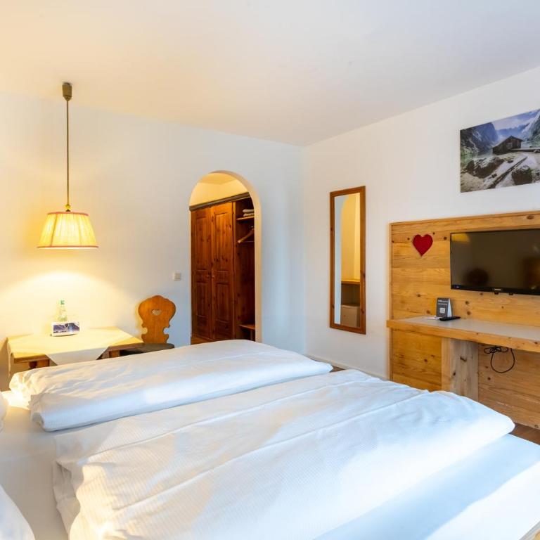Das Bergmayr - Chiemgauer Alpenhotel - Comfort Doppelzimmer - 5