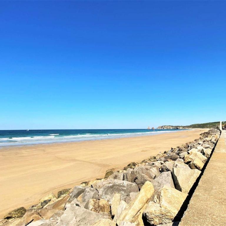 Appartement moderne en bord de mer avec balcon et parking - FR-1-2-306 - Appartement (6 Adultes) - 8