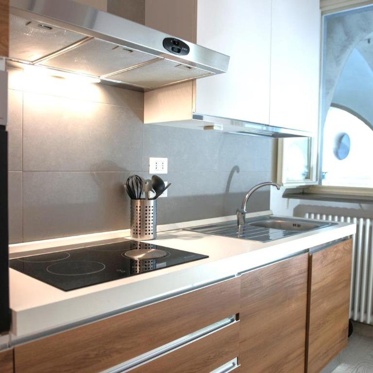 City Palace Premium Apartment - Centro [Quadrilatero Romano] - One-Bedroom Apartment - 11