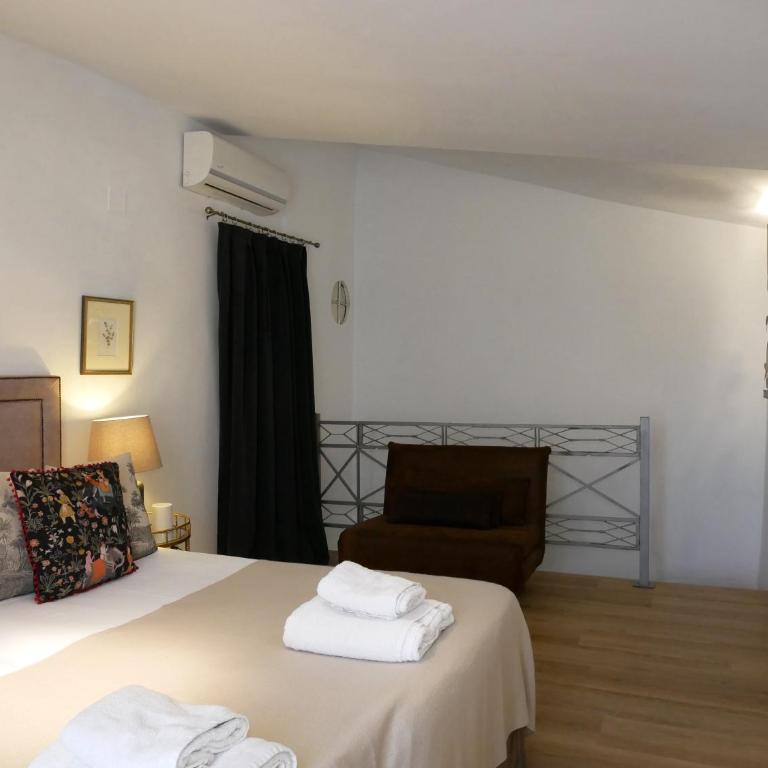 La Casita del Arenal - Two-Bedroom Townhouse - 10