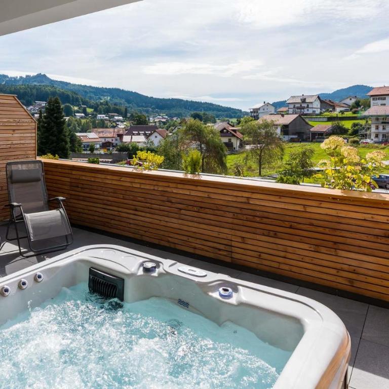 Schmuckstück Ferienapartments Bodenmais inkl aktivCARD - Studio-Apartment with Whirlpool and Balcony - 4