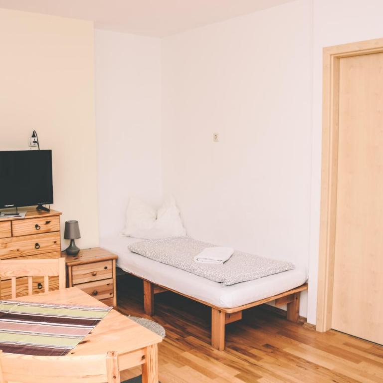 Pension s'Platzl Stuhleck - Familienzimmer mit Balkon - 6