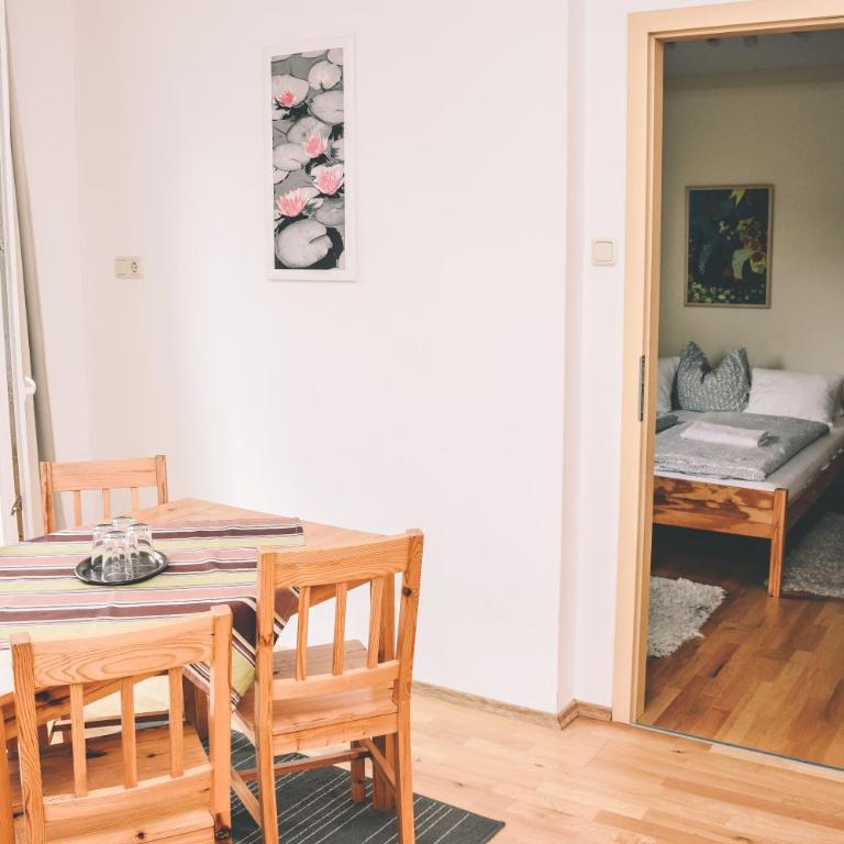 Pension s'Platzl Stuhleck - Familienzimmer mit Balkon - 5