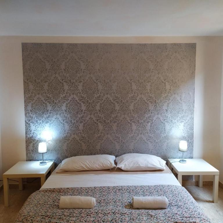 Zen Accommodations Rialto - Camera Matrimoniale con Bagno in Comune - 2