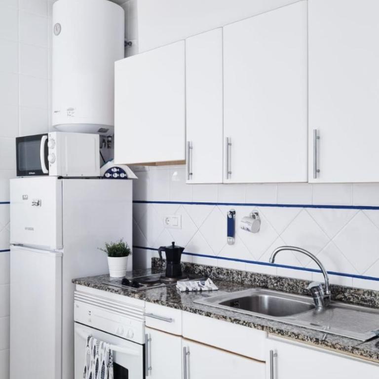 Costa Brava-St Antoni de Calonge apartament per parelles i famílies petites - Apartamento de 1 dormitorio - 13