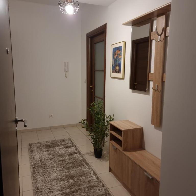 Big apartment - Three-Bedroom Apartment - 27