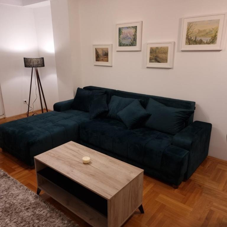 Big apartment - Three-Bedroom Apartment - 14
