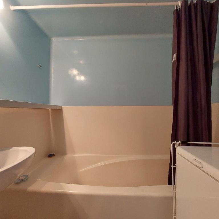 Appartement 2 pièces, balcon, Wifi gratuit - FR-1-346-478 - Appartement - 10