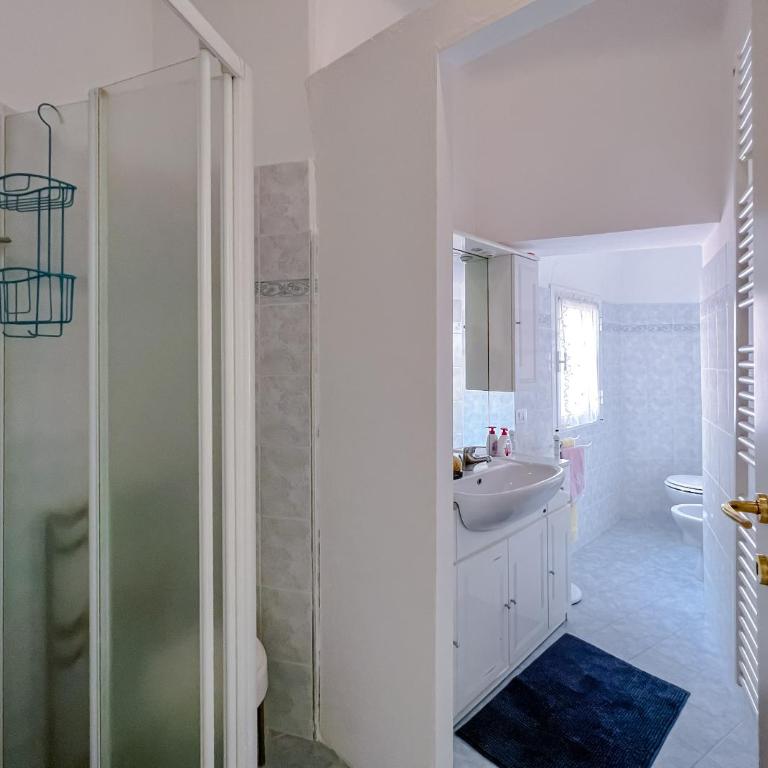 Splendido appartamento con vista mare su piazza Dante - Apartamento de 2 dormitorios - 7