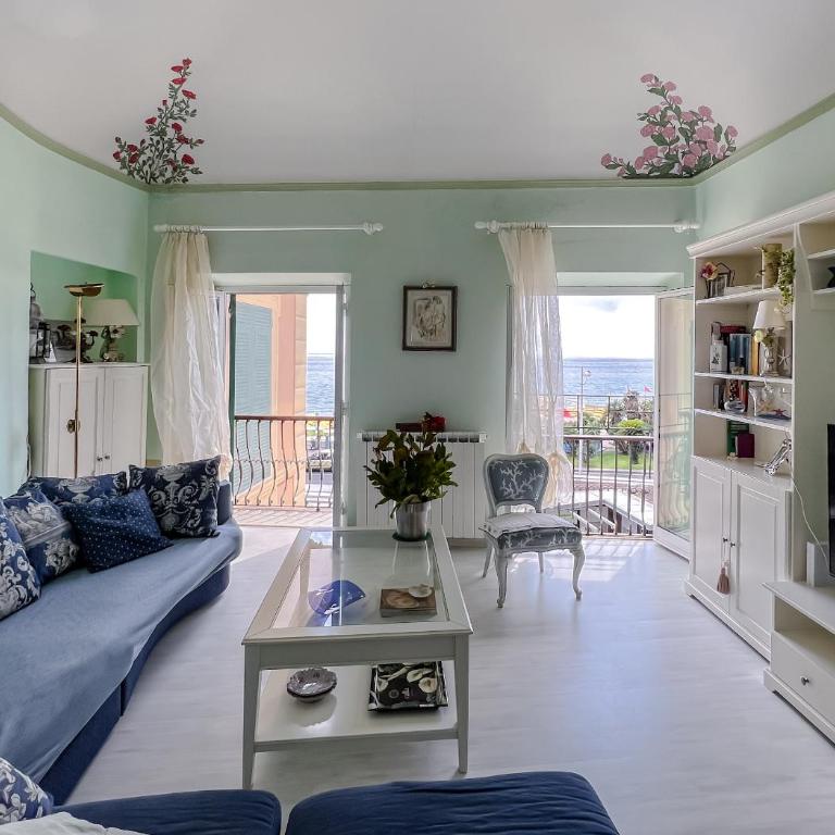 Splendido appartamento con vista mare su piazza Dante - Apartamento de 2 dormitorios - 3