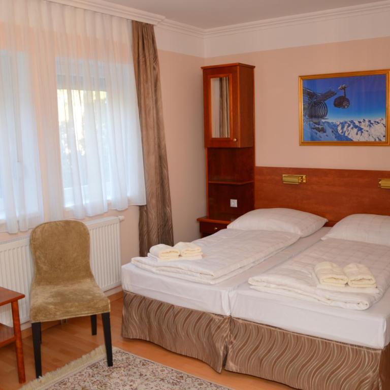 Private Room Pyrkerstraße - Vierbettzimmer - 4
