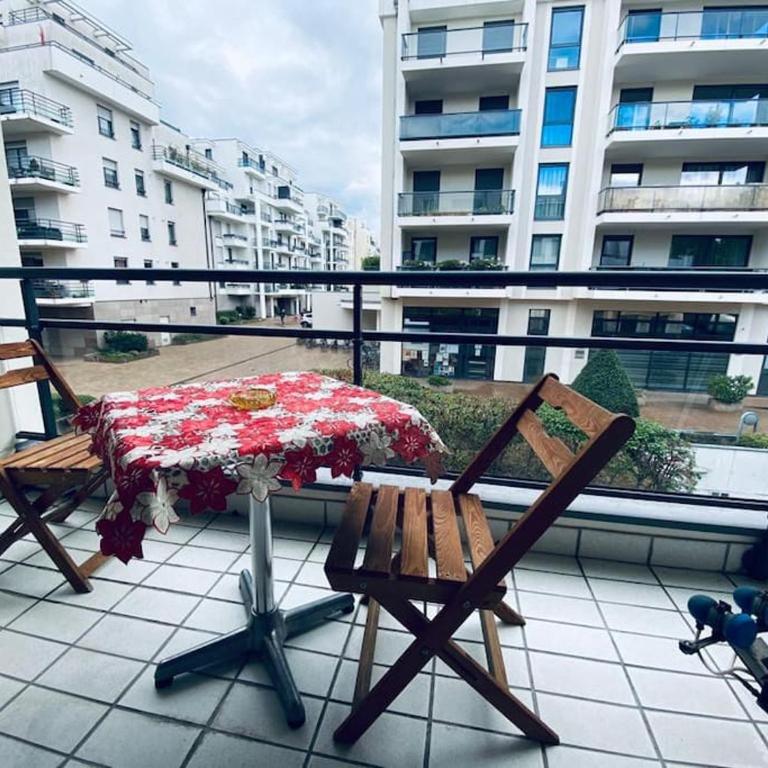 CityCosy Orangerie Strasbourg Superbe 2 pieces calme face au Parc l'Orangerie, parking souterrain privatif, Wi-Fi & Netflix inclus - Appartamento con 1 Camera da Letto - 4