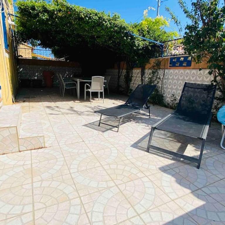 Villa Chantal proche centre ville / Piscine / Clim / Parking - Villa 3 Chambres - 25