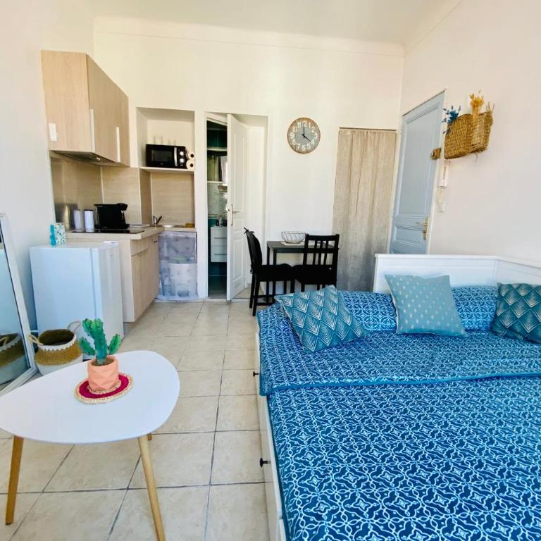 Charming Studio ideal for Congresses and Holidays LIVE IN GAZAGNAIRE - Appartement - 14