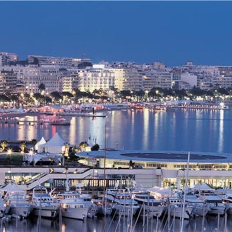 Charmant, agréable et spacieux F3 centre Cannes - Two-Bedroom Apartment - 19