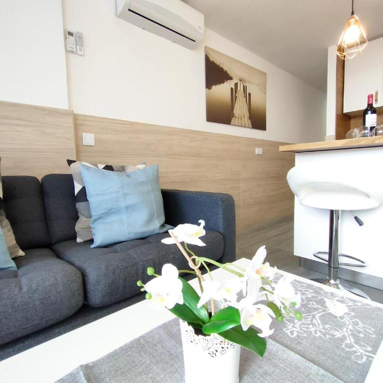 Light Blue Holiday Home - Apartamento - 18