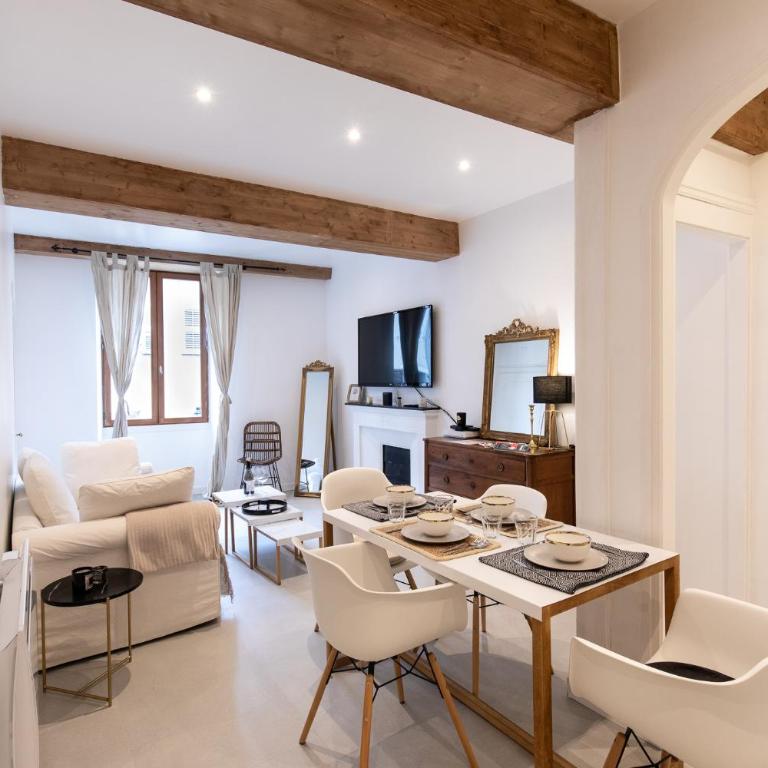 "L'historique" - Charmant appartement en centre-ville historique - One-Bedroom Apartment - 1