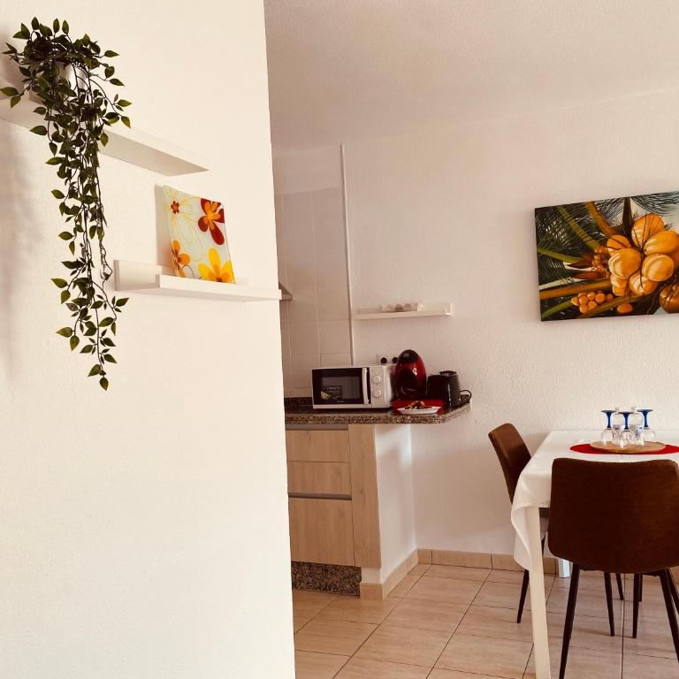 Royal Holiday Home - Apartamento - 17