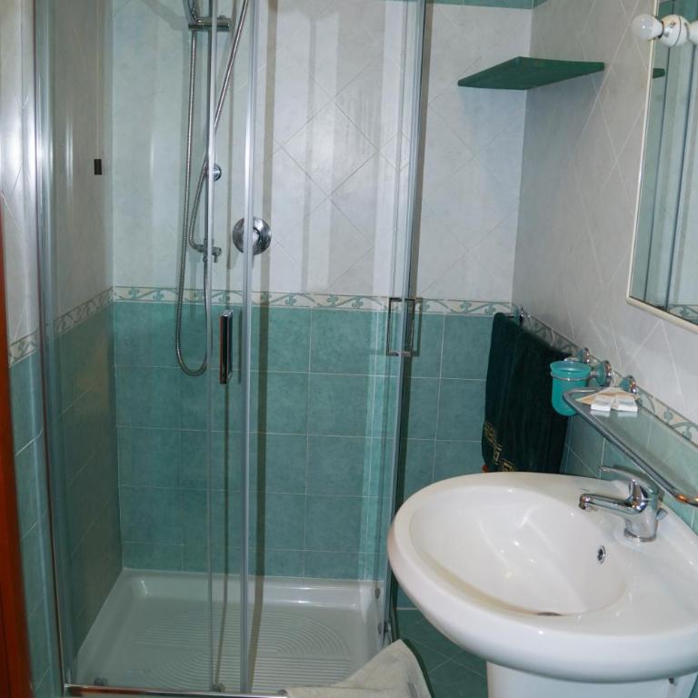IL GLICINE - Double Room with Private Bathroom - 10