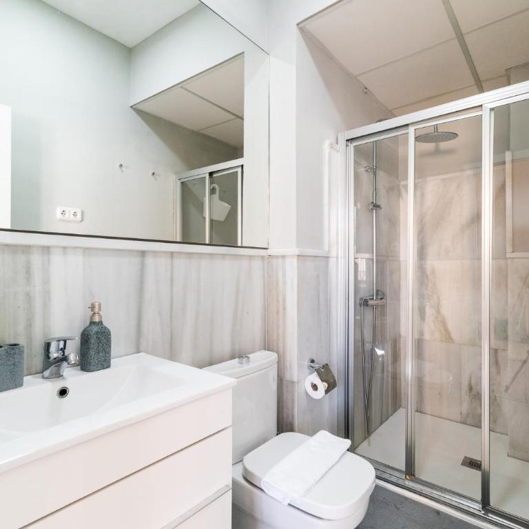 Precioso Piso en pleno centro de Granada - Two-Bedroom Apartment - 18