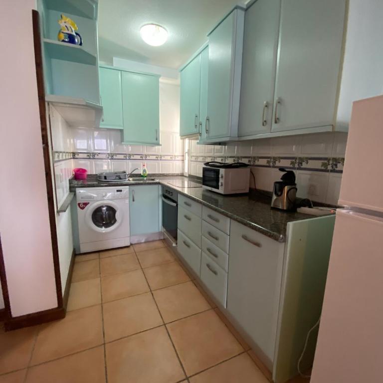 By The Sea Apartment Corralejo - Two-Bedroom Apartment - 11
